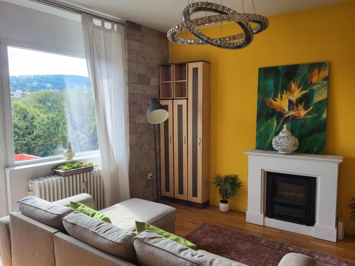 Appartamento Sunny Panorama Flat Near Castle With Balcony Budapest Esterno foto