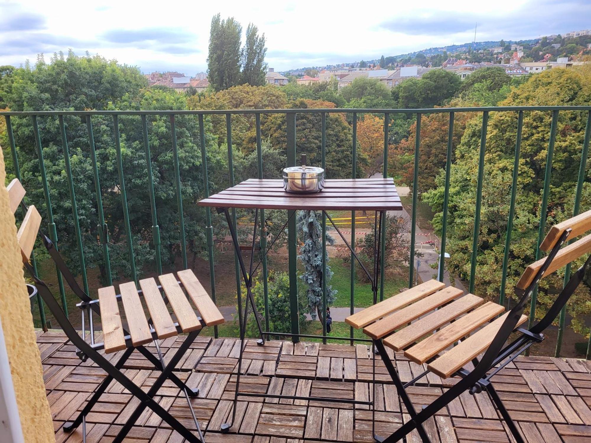 Appartamento Sunny Panorama Flat Near Castle With Balcony Budapest Esterno foto